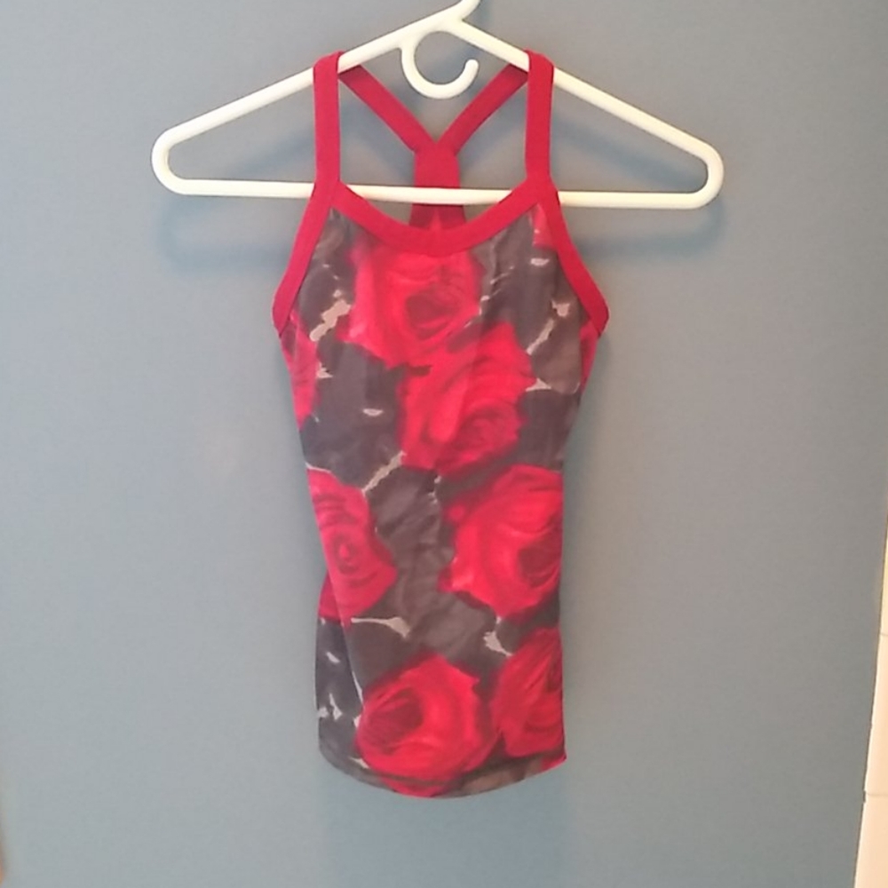 Lululemon Rose workout top